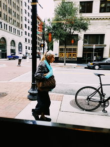 乐鱼体育官网下载-城市马拉松摄影作品展吸引民众参与，马拉松展示城市形象